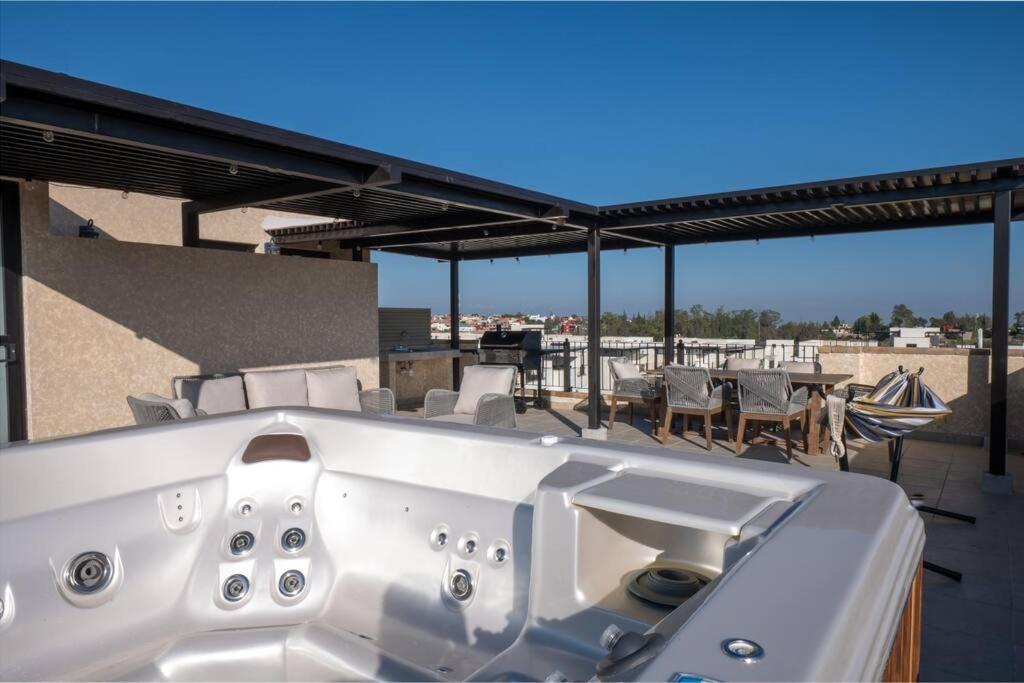 شقة Lujoso Departamento San Miguel- La Luminaria سان ميغيل دي الليندي المظهر الخارجي الصورة